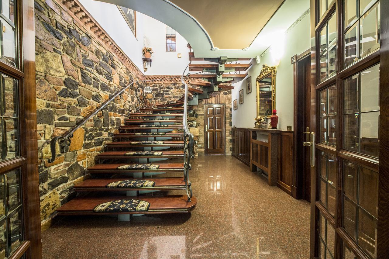 Villa Montegenco Comunanza Eksteriør billede